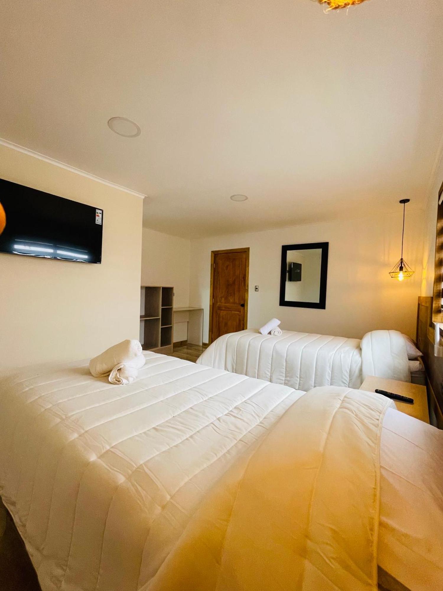 Residencial Victoria Said Hotel Линарес Екстериор снимка