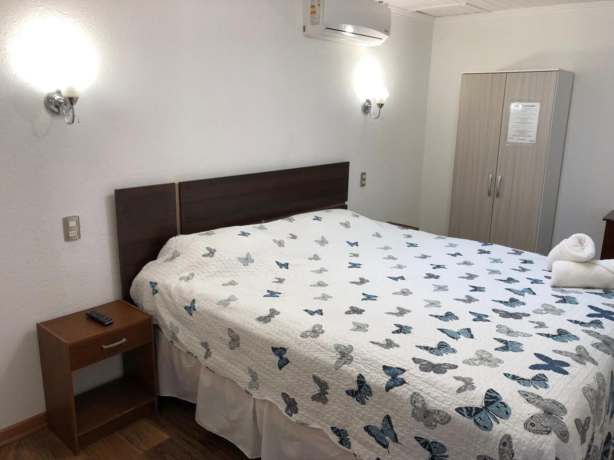Residencial Victoria Said Hotel Линарес Екстериор снимка
