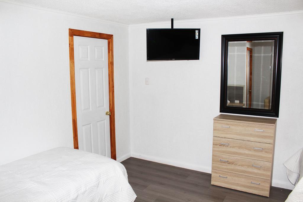 Residencial Victoria Said Hotel Линарес Екстериор снимка
