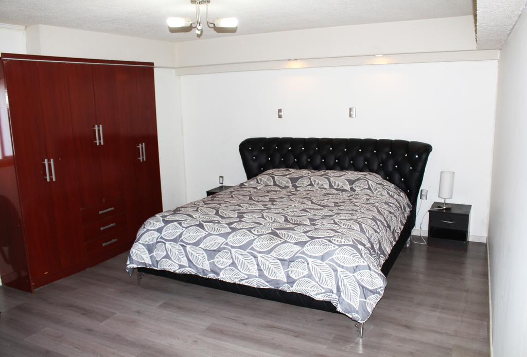 Residencial Victoria Said Hotel Линарес Екстериор снимка