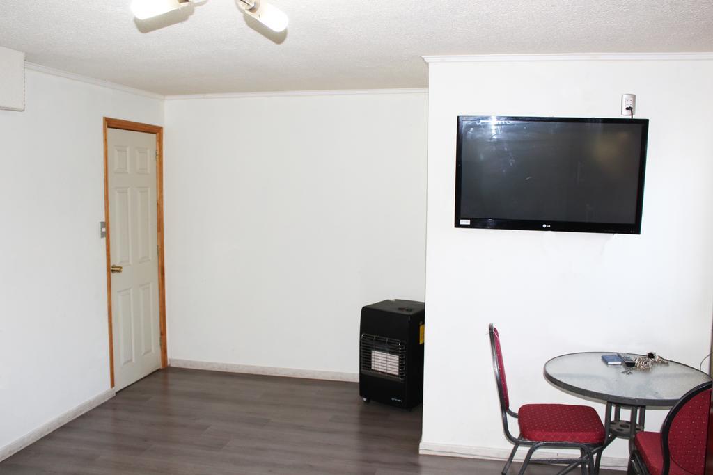 Residencial Victoria Said Hotel Линарес Екстериор снимка