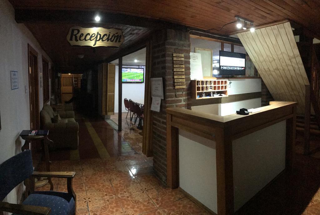 Residencial Victoria Said Hotel Линарес Екстериор снимка