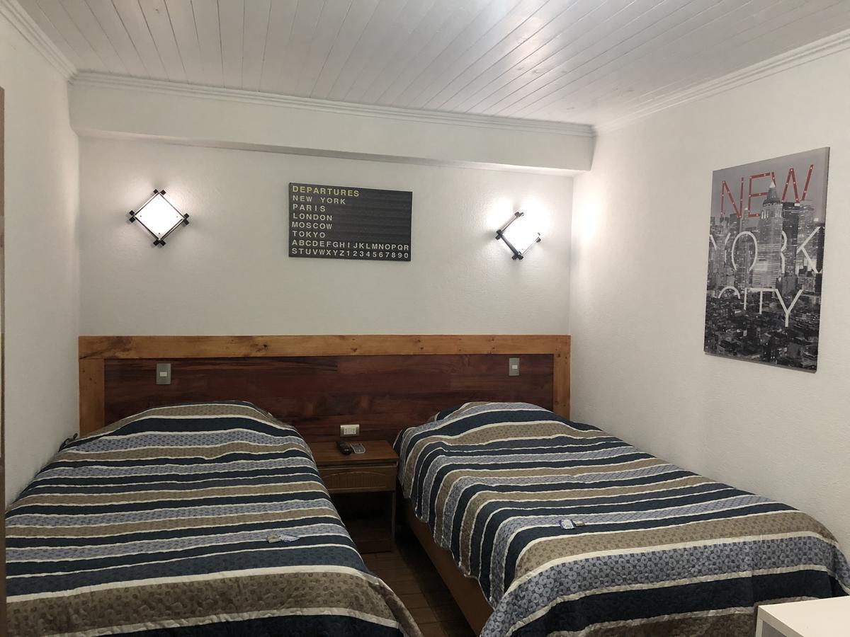Residencial Victoria Said Hotel Линарес Екстериор снимка