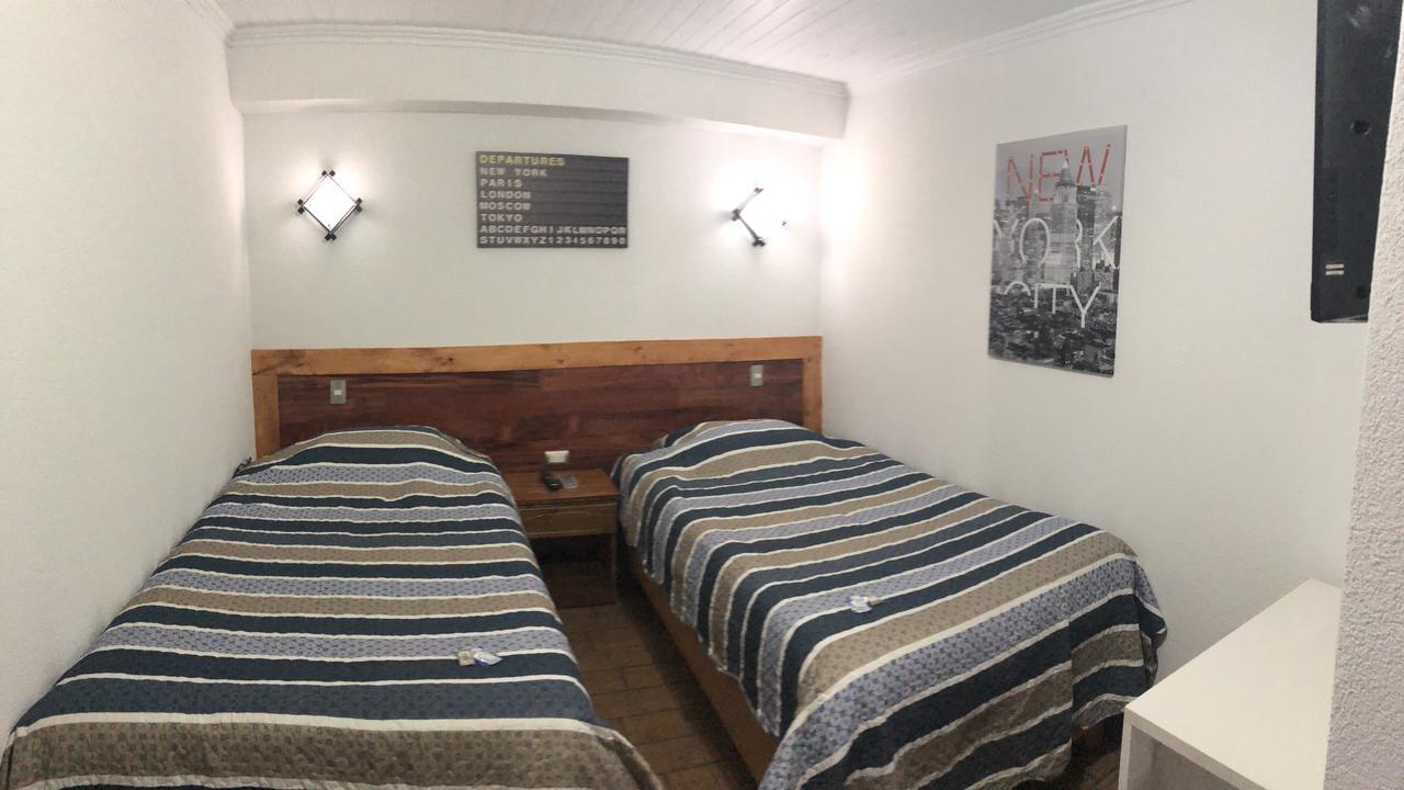 Residencial Victoria Said Hotel Линарес Екстериор снимка