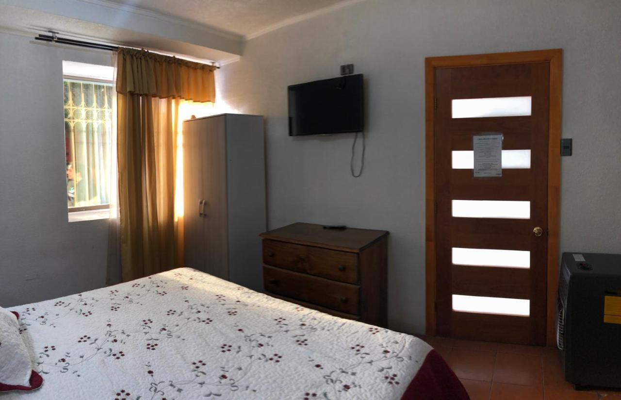 Residencial Victoria Said Hotel Линарес Екстериор снимка